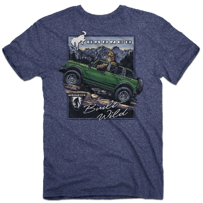 Ford Bronco - Sasquatch T-Shirt Fashionable Trendy Casual