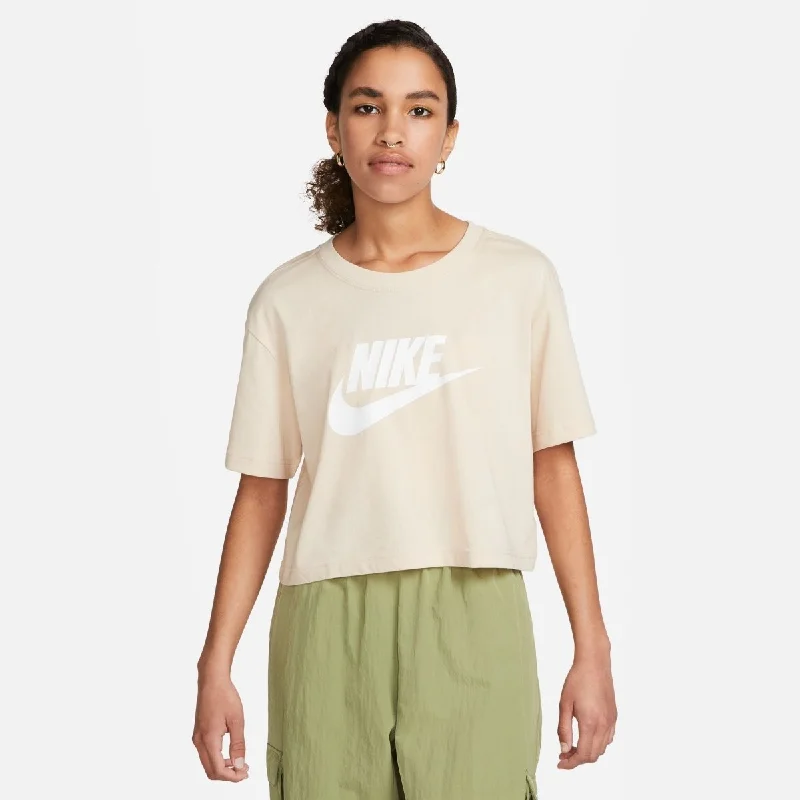NIKE WOMEN'S SPORTSWEAR ESSENTIAL CROPPED LOGO SAND/WHITE TEE Solid Print Embellished NIKE WOMEN'S SPORTSWEAR ESSENTIAL CROPPED LOGO SAND/WHITE TEE Solid Print Embellished