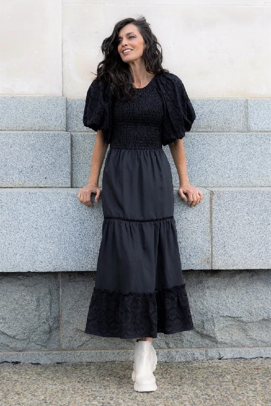 Piha Dress Embriodered Black